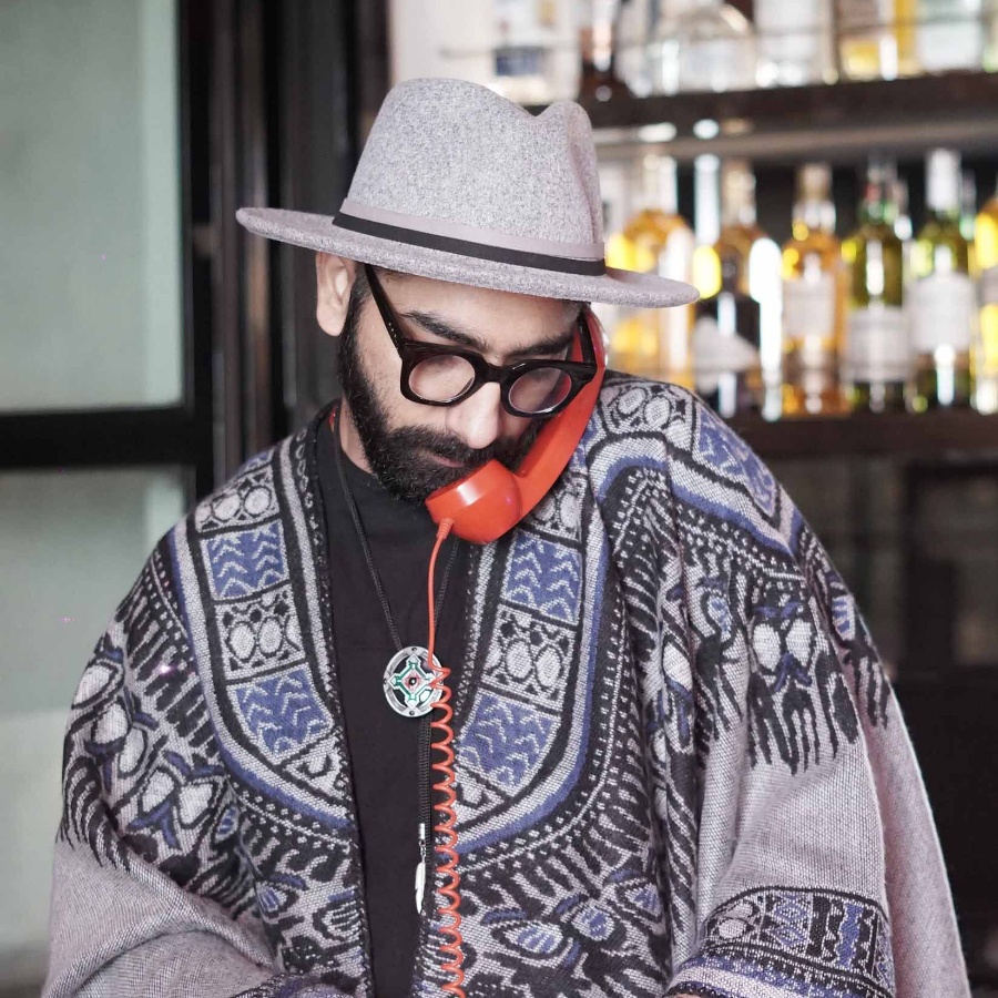 DJ Navendu consloe details