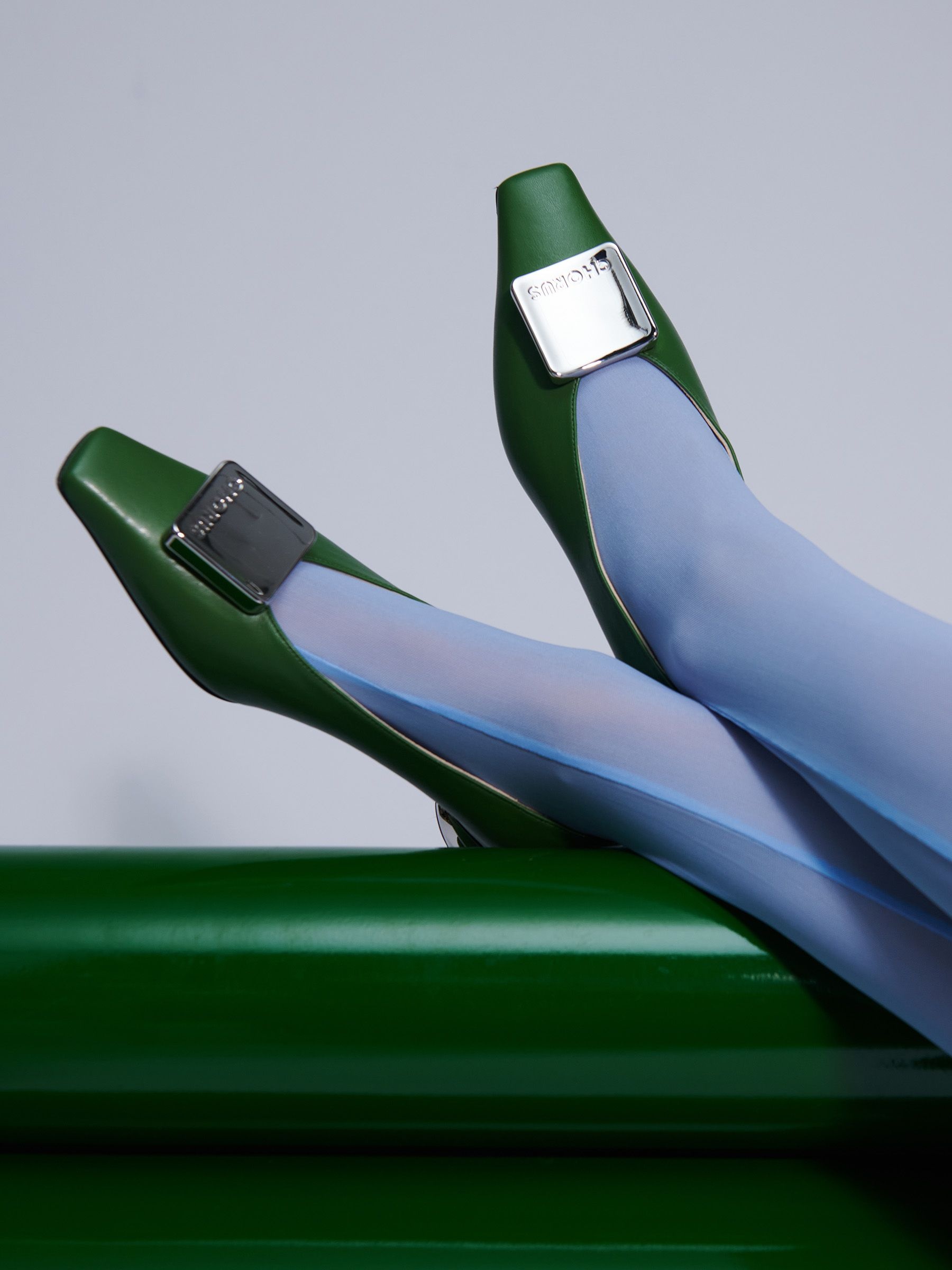 Street style at India Art Fair 2026 included thrifted clothing, unusual shapes, and nostalgic Vimal tote bags